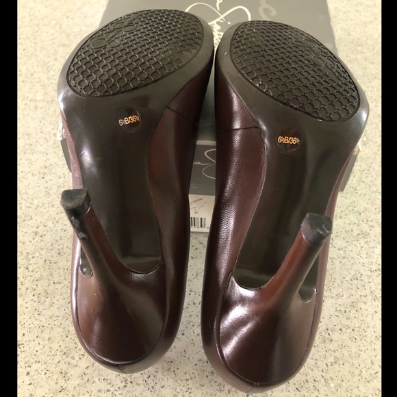 Jessica Simpson “Henri” Luggage Floater-Size 6 1/2 - Picture 5 of 5